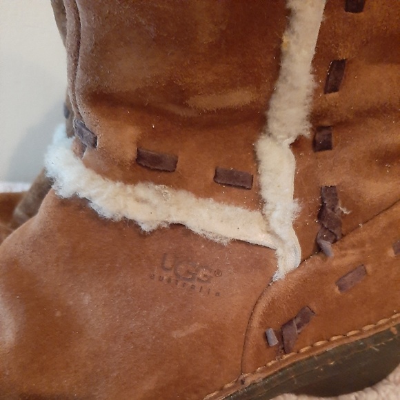 Ugg boots - Picture 5 of 6